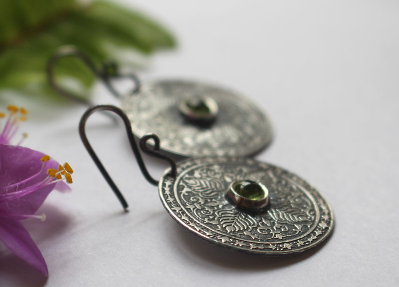 The earth, earth mandala earrings, the four elements collection, in sterling silver and peridot