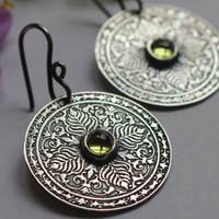 The earth, earth mandala earrings, the four elements collection, in sterling silver and peridot