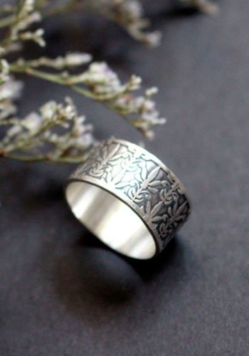 The lily of Mucha, art nouveau lily ring in sterling silver