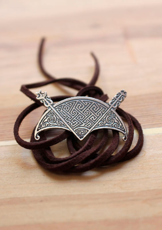 The moon crescent of Cadboll, pictish necklace in silver