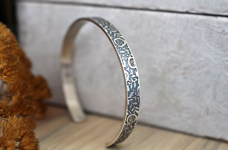 The scent of pomegranates, love and passion bracelet in sterling silver