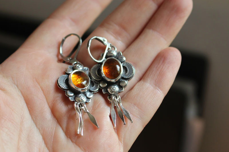 The song of fireflies-amber, night light earrings in silver and amber