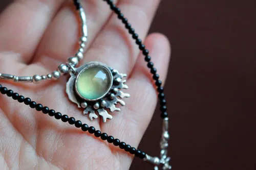 Under the ocean, tropical sea necklace in silver, prehnite and black agate