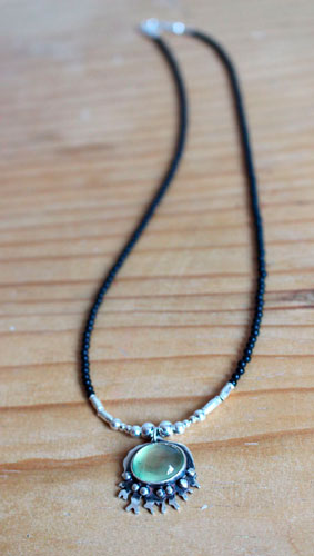 Under the ocean, tropical sea necklace in silver, prehnite and black agate