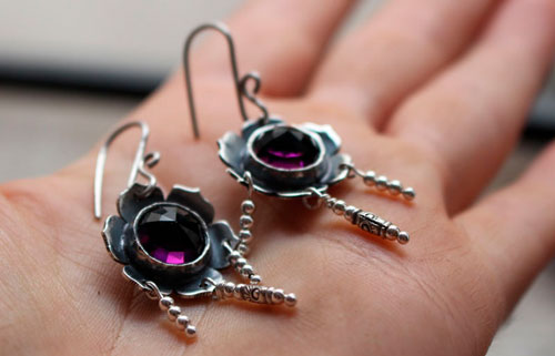 Violet, flower earrings in silver and violet colored glass cabochon