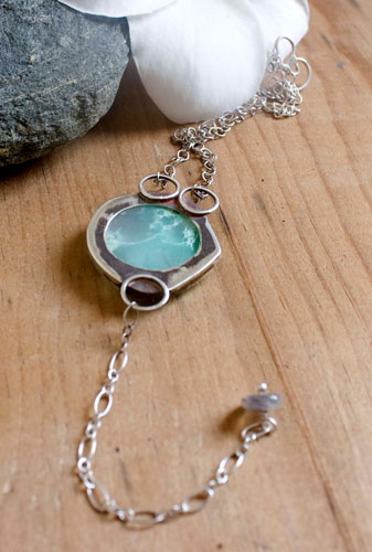 Vaidurya, tropical paradise bracelet in silver, labradorite and chrysoprase
