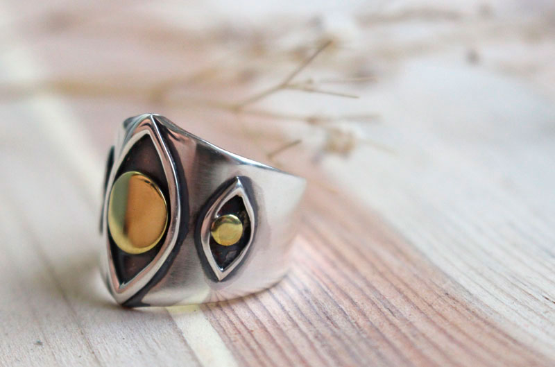 Vision, eye ring in sterling silver and brass