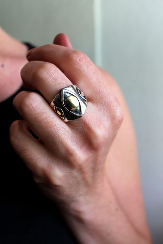 Vision, eye ring in sterling silver and brass