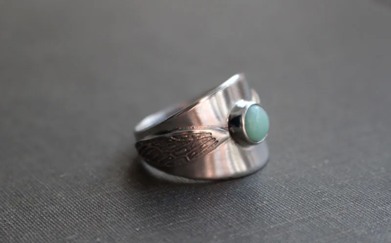 Wingbeats, Harry Potter golden snitch ring in silver and chrysoprase