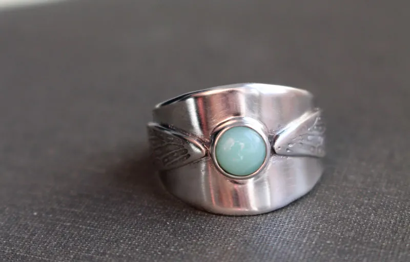 Wingbeats, Harry Potter golden snitch ring in silver and chrysoprase