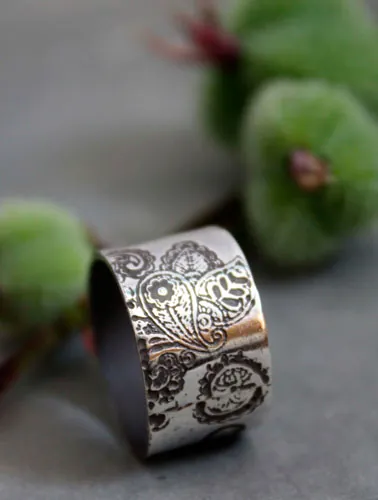 Winter jasmine, Indian cashmere flower ring in silver