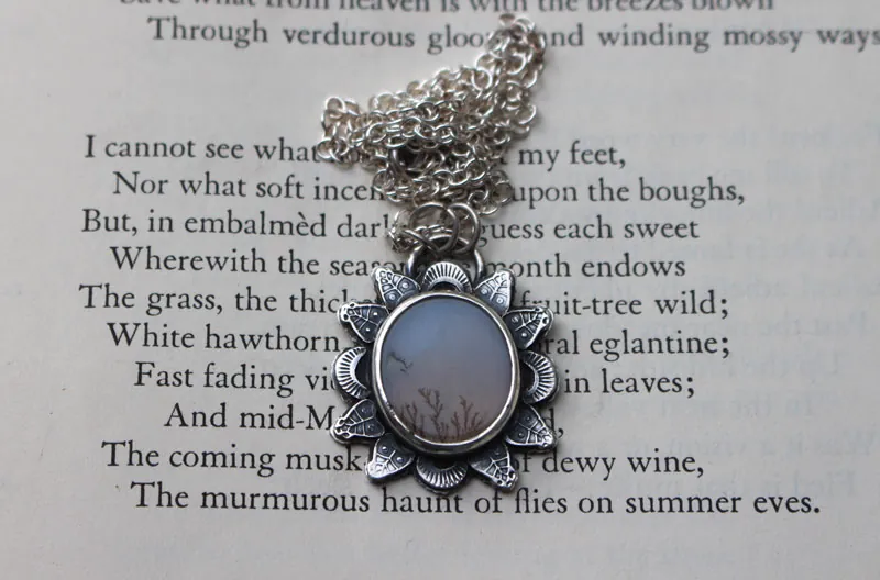 Winter sun, nature necklace in silver and dendritic agate