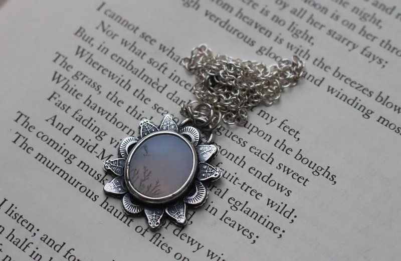 Winter sun, nature necklace in silver and dendritic agate