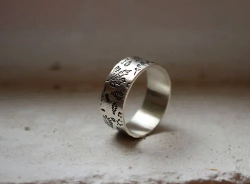 Woodland leaf herbarium, nature’s imprint ring in sterling silver
