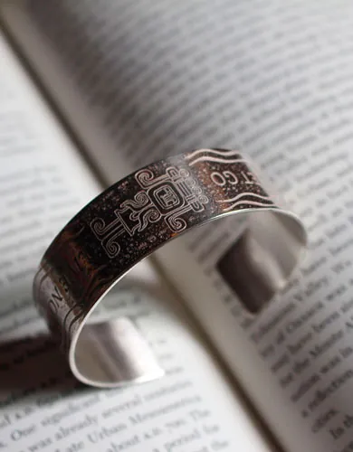 Xiuhmolpilli, Mexican Aztec bracelet in sterling silver
