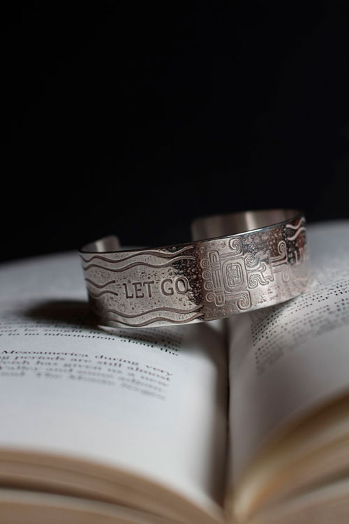 Xiuhmolpilli, Mexican Aztec bracelet in sterling silver
