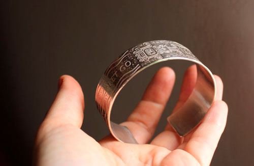 Xiuhmolpilli, Mexican Aztec bracelet in sterling silver