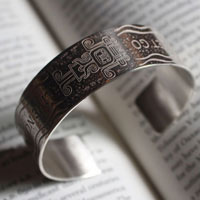 Xiuhmolpilli, Mexican Aztec bracelet in sterling silver