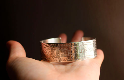 Xiuhmolpilli, engraved Maya bracelet in sterling silver