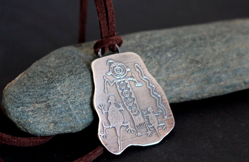 Yahwera, Native American animal master necklace in silver