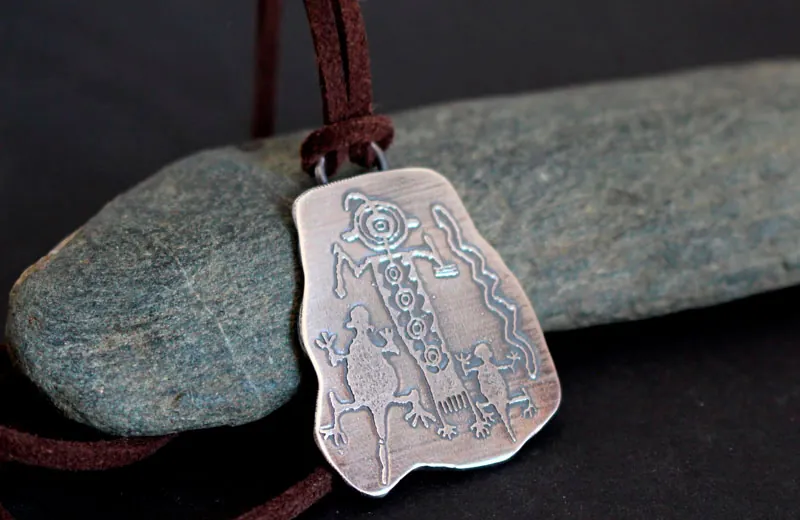 Yahwera, Native American animal master necklace in silver