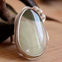 Yanagi, meditative pond ring in silver and Willow Creek jasper