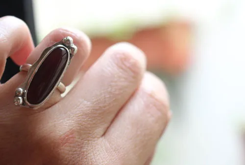 Zephyrine, sterling silver ring with a gemstone of your choice: onyx, Tiger’s Eye, howlite, red agate or green agate
