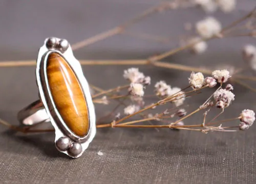 Zephyrine, sterling silver ring with a gemstone of your choice: onyx, Tiger’s Eye, howlite, red agate or green agate
