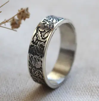 Poppy ring