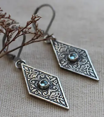 Belladona earrings