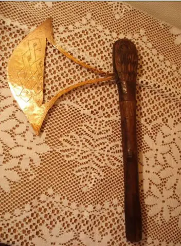 Katanga copper axe that served as a model for the earrings