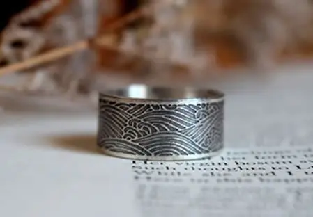 Japanese sterling silver wave ring: The sea.