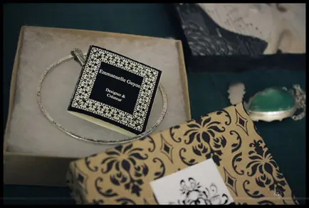Preparing jewelry package for shipping