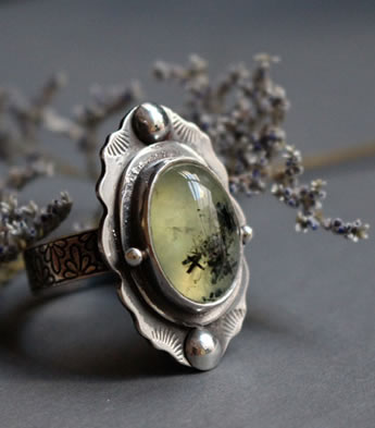 Prehnite, history and healing properties