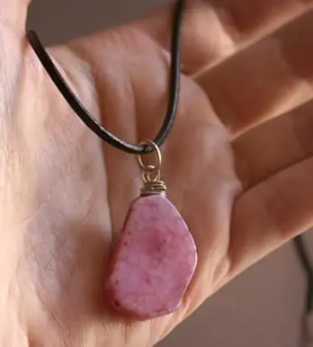 Dragon vein agate, history and healing properties