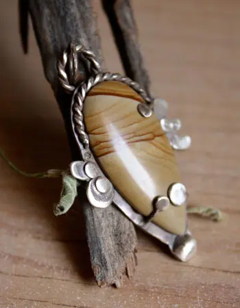 Picture jasper, history and healing properties