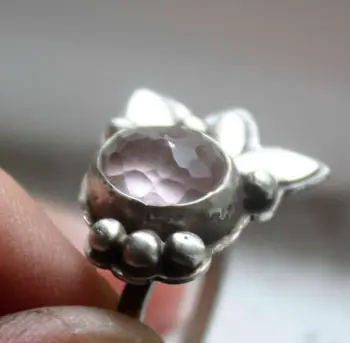 rose quartz history and healing properties