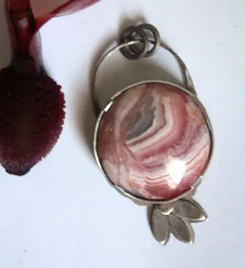 Rhodochrosite: history and healing properties
