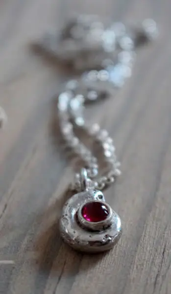 Healing benefits of ruby
