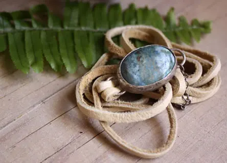 Poséidon bracelet in chrysocolla and leather
