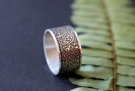 On the Silk Road ring